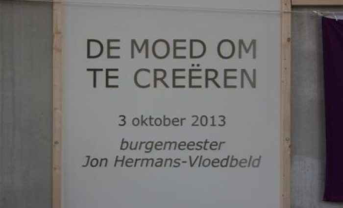 eerste%20steen%20tekst.jpg