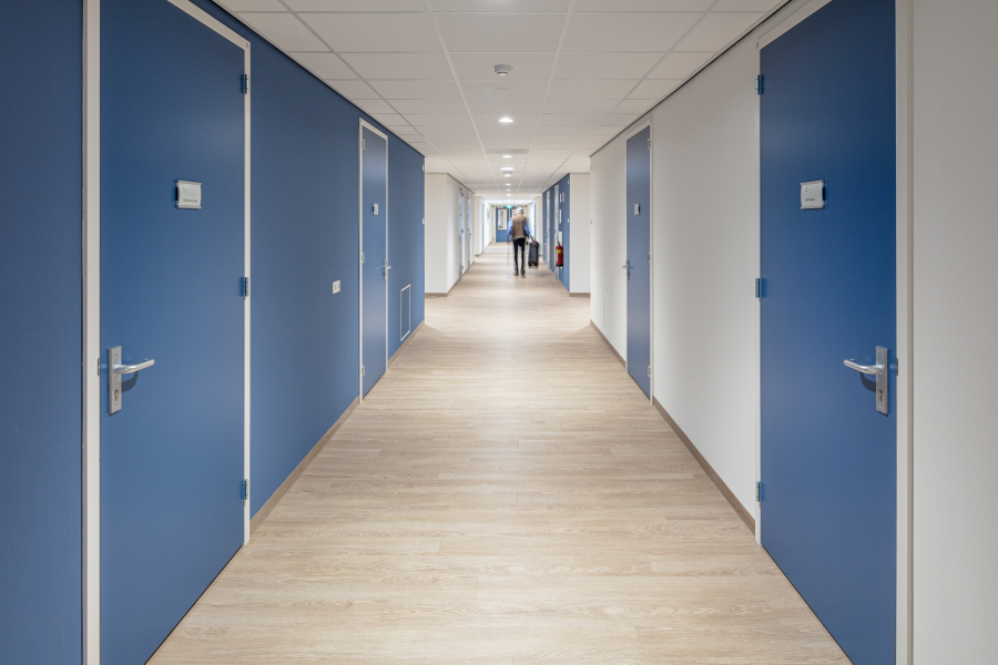 Hellendoorn 38 zorgeenheden en werkgebouw