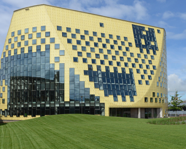 hardenberg-gebouw-gemeentehuis.jpg